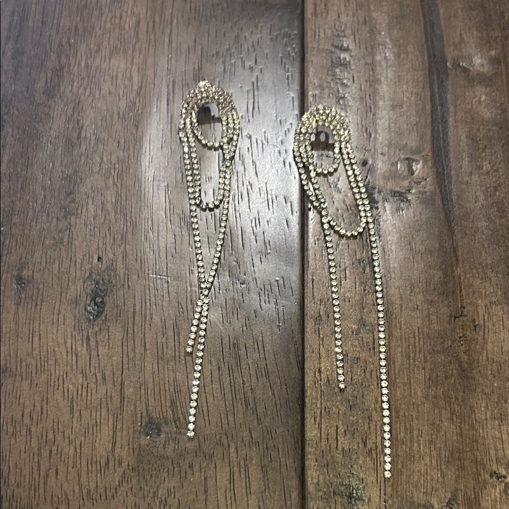 Elegant Silver Chain Dangle Earrings